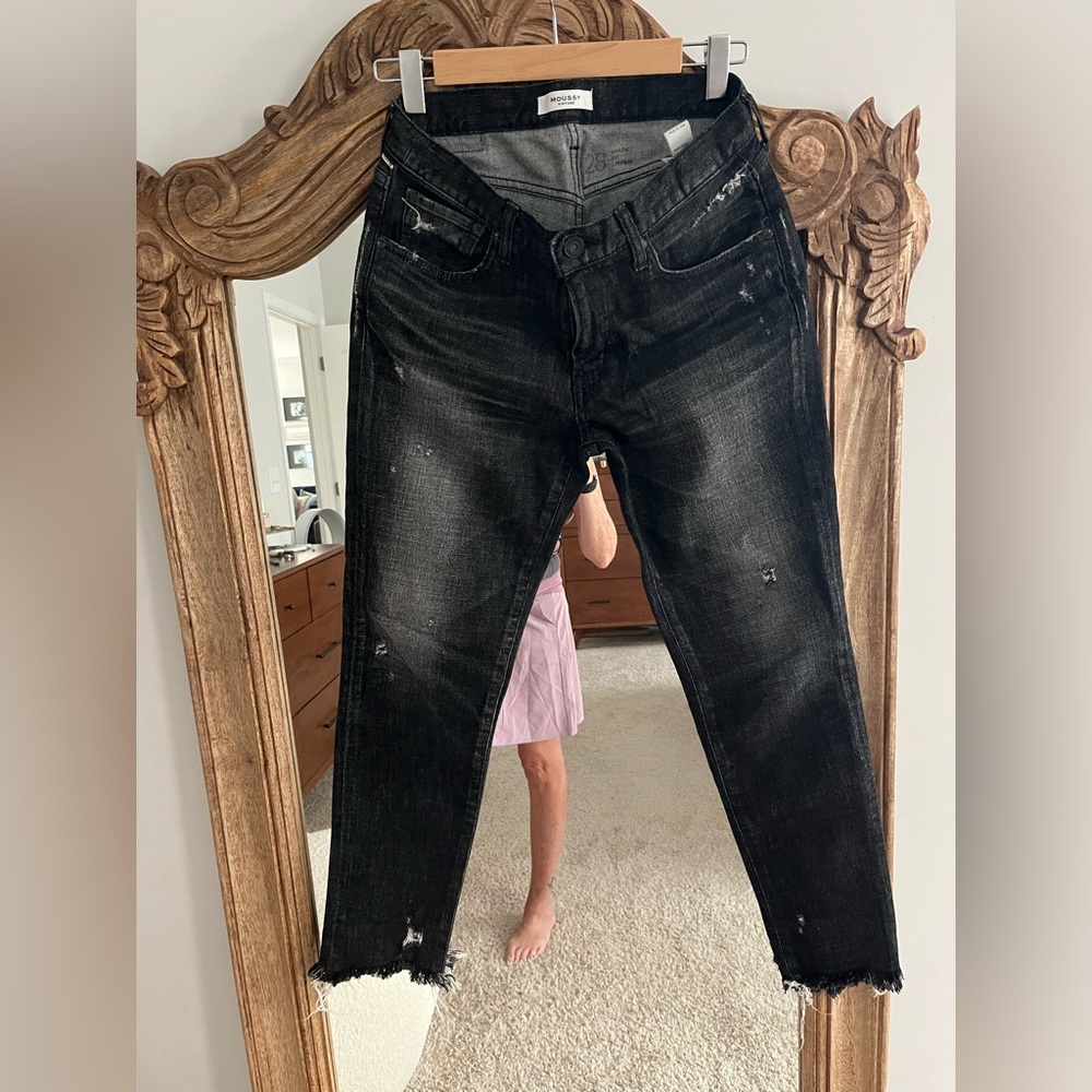 Mousy mid rise jeans